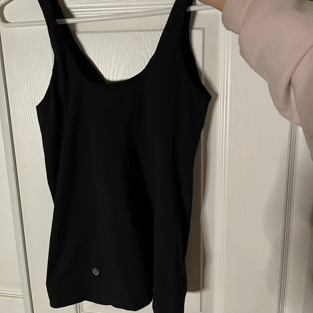 Lululemon workout tank w/ sports bra